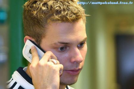 matt au telephone